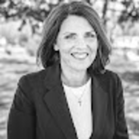 Meet your Posher, Emily - Picture 1 of 1